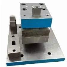 44068